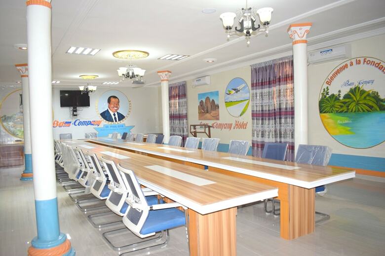 Bam Company Hotel