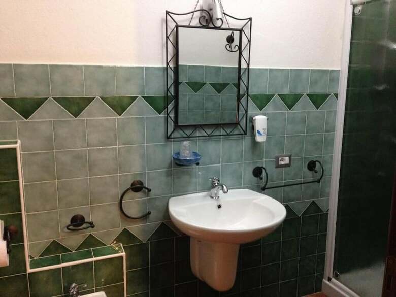 Bed & Breakfast Santu Bainzu Guest House