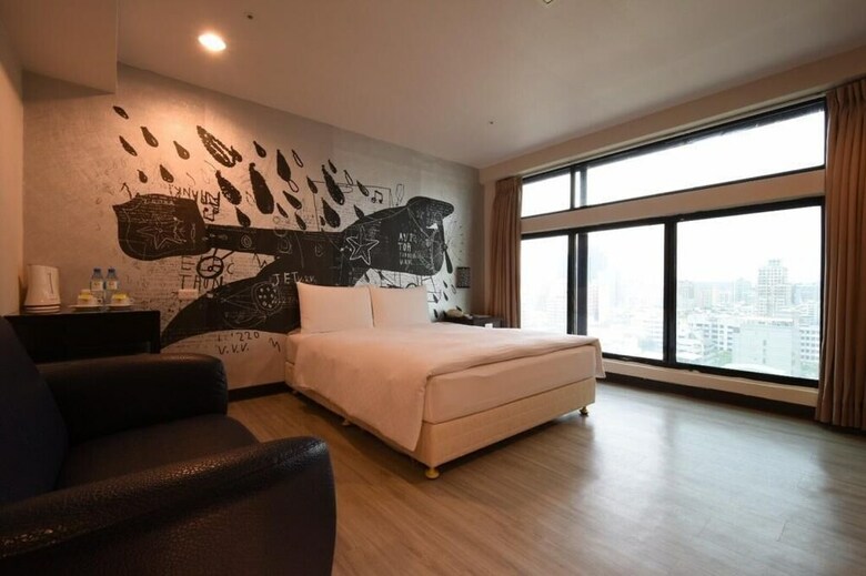 Newhotel