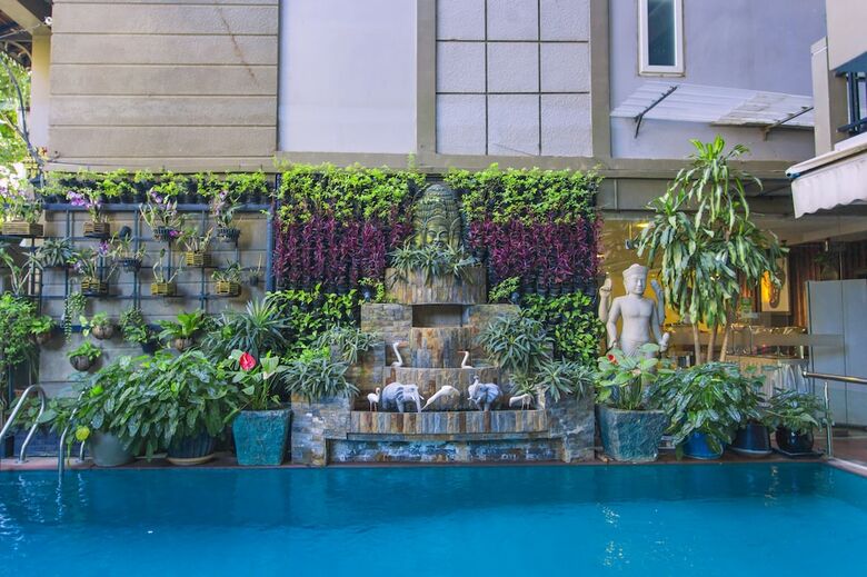 King Grand Boutique Hotel