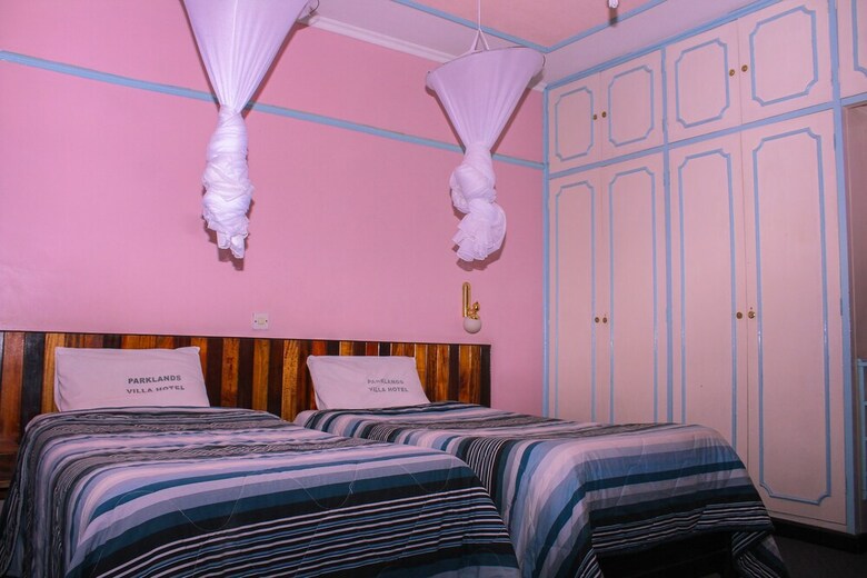 Parklands Villa Hotel.