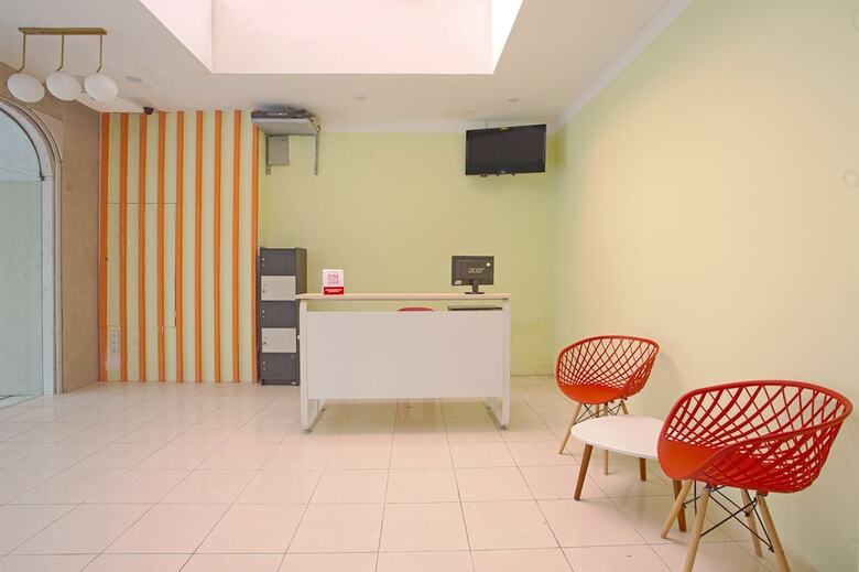 Hostal Oyo 2443 Inn Joy