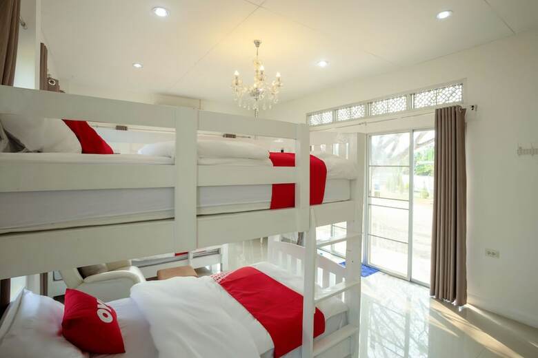 Hotel Oyo 556 Chaisathan Cottage