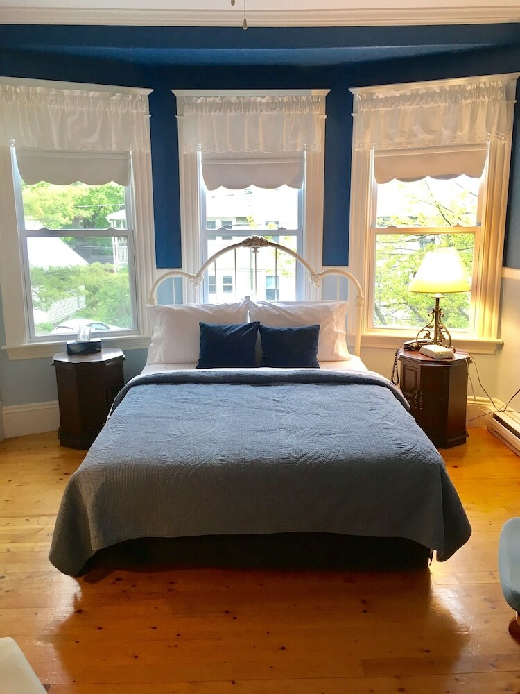 Bed & Breakfast Auberge Au Bois Dormant Inn