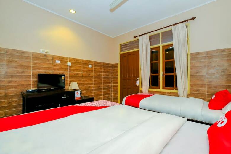 Hostal Oyo 2292 Pondok Lita
