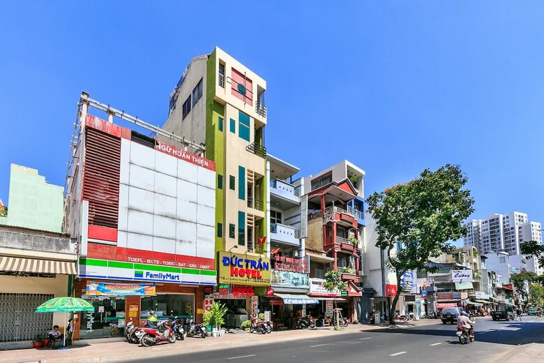 Oyo 832 Duc Tran Hotel