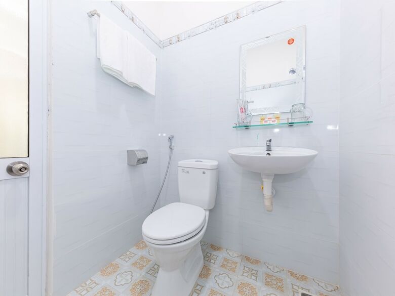 Hotel Oyo 808 Hoang Lan