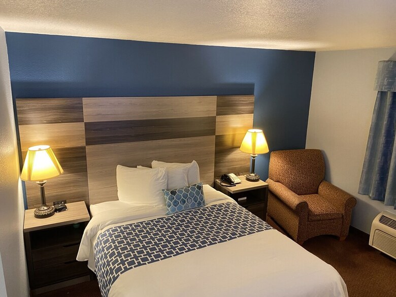 Posada Garnett Hotel & Rv Park