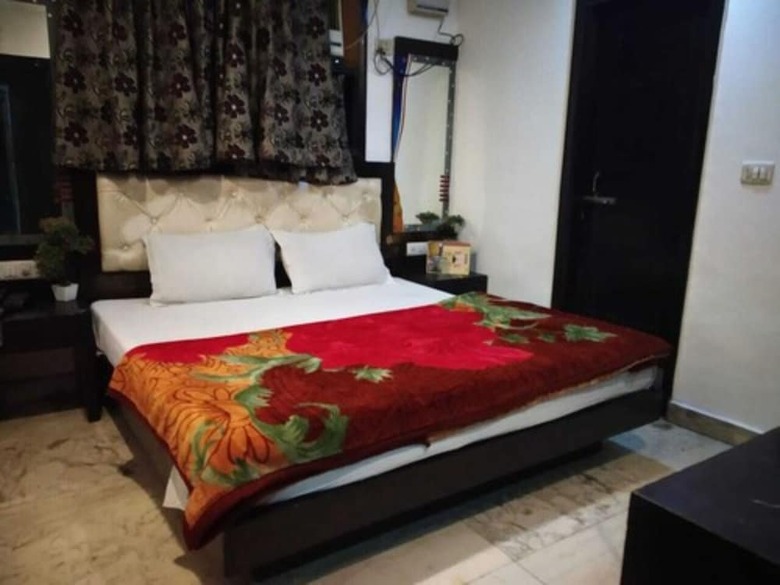 Adb Rooms Hotel You & Me