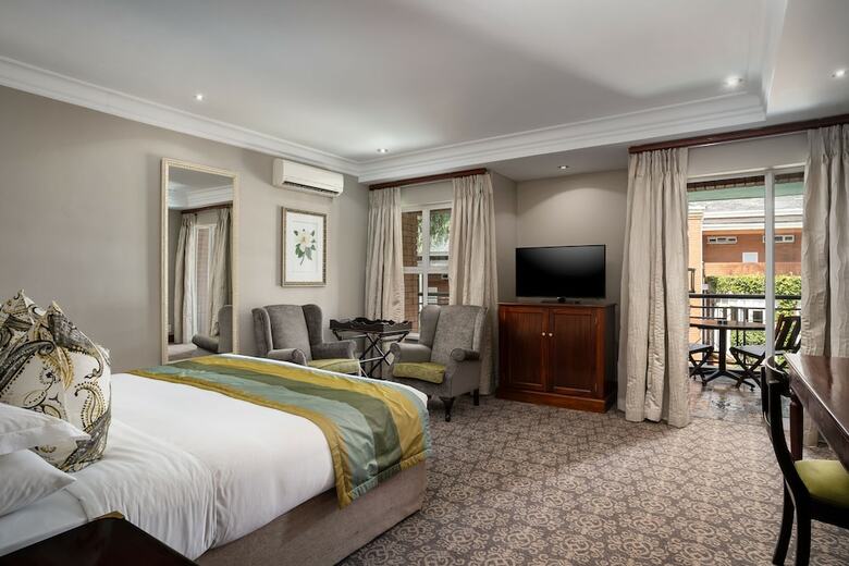 Faircity Falstaff Hotel