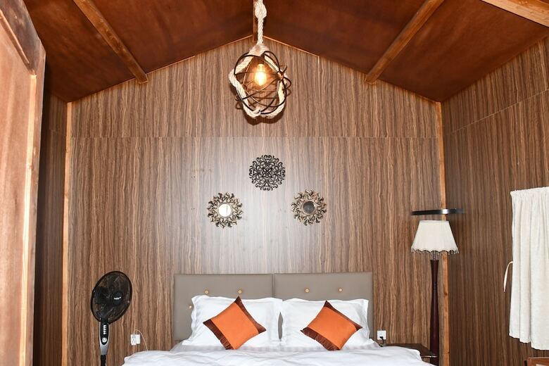 Hotel The Dunes Camping & Safari Rak