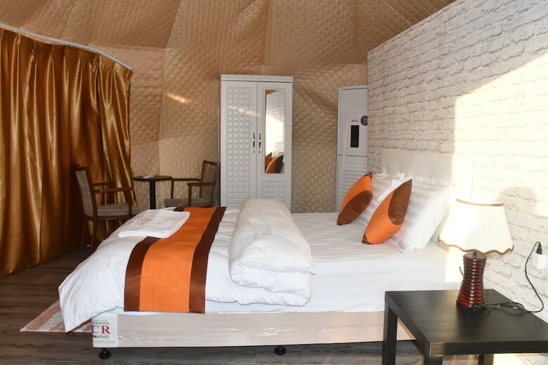 Hotel The Dunes Camping & Safari Rak
