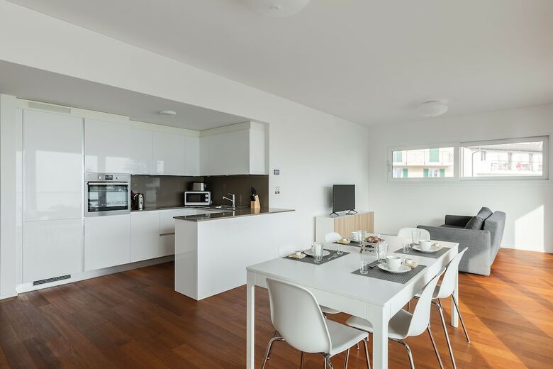 Apartamentos Brissago Vista Lago 1
