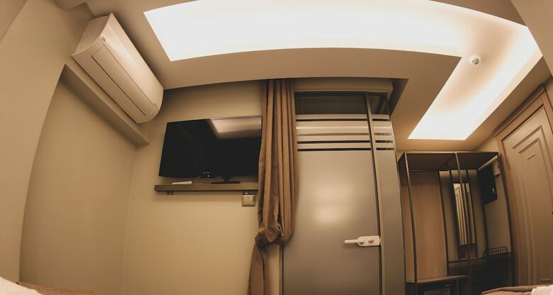 X-nellyi Boutique Hotel
