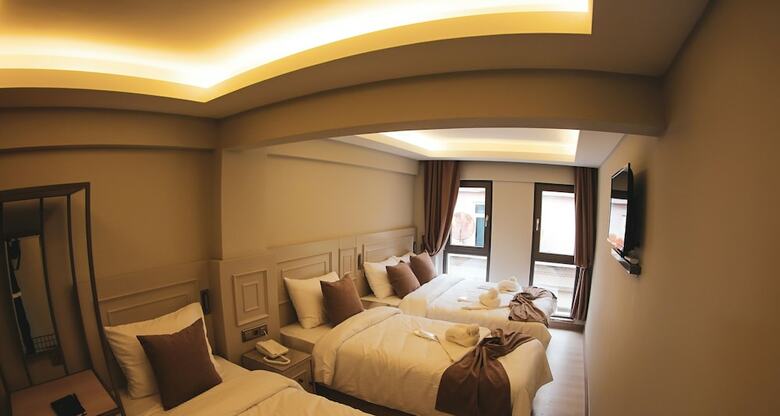 X-nellyi Boutique Hotel