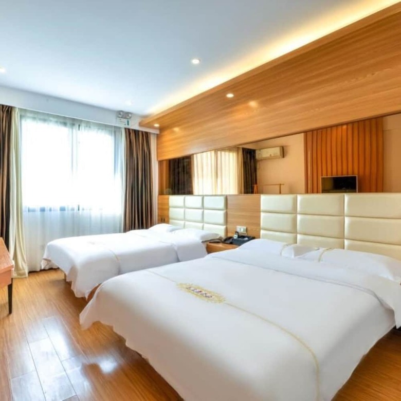Brother Commercial Hotel