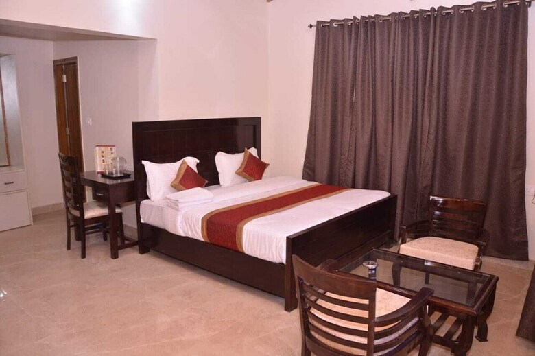 Adb Rooms Hotel Silver Lake Inn
