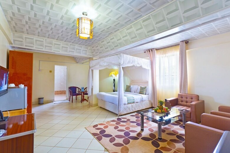 Nokras Hotel