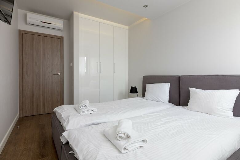 Oxygen Residence Spacious Apartment