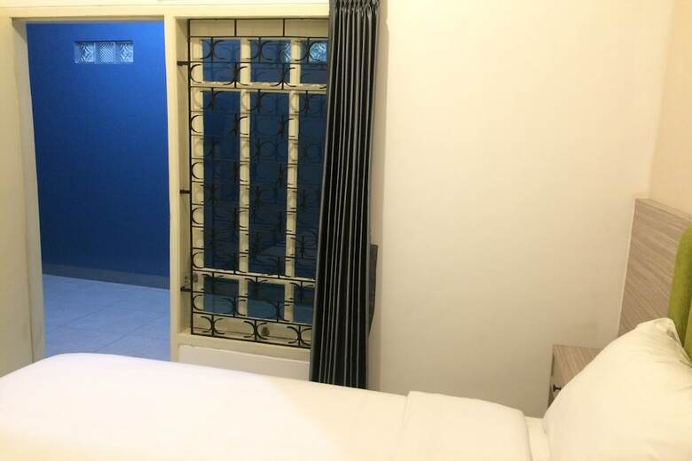 Hostal Oyo 2509 Central District Residence