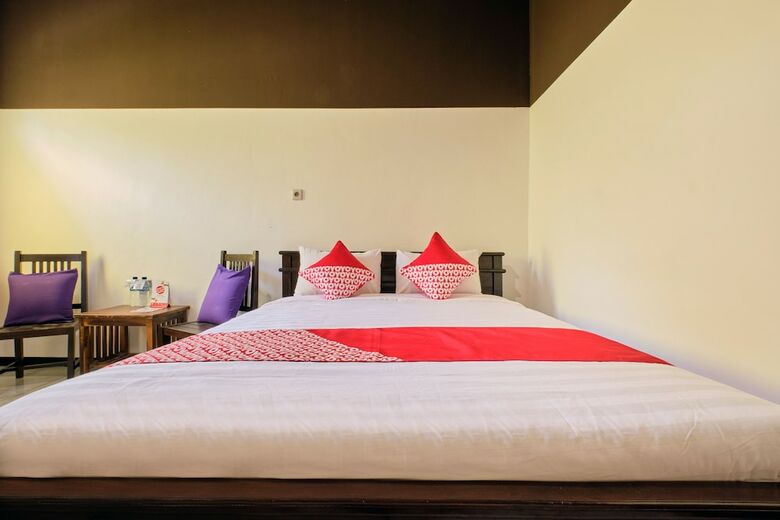 Hostal Oyo 2519 Mayang Garini