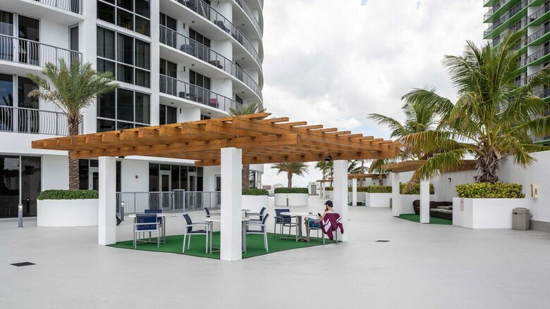 Apartamento Urban And Chic Condo With A Balcony