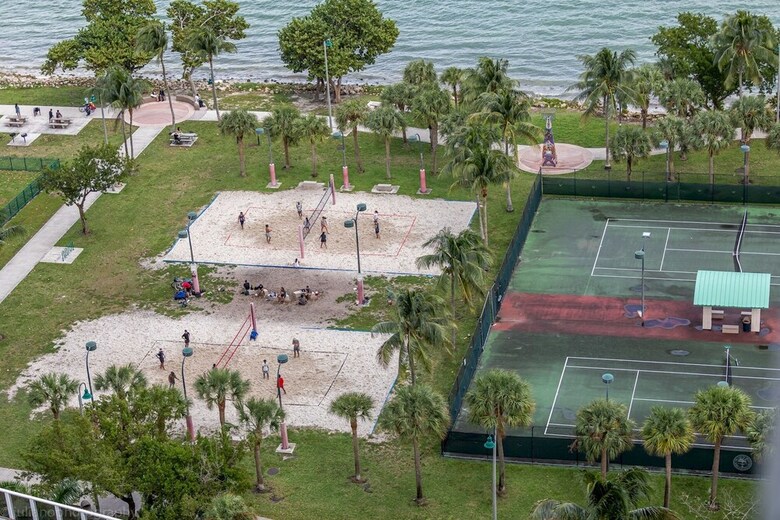 Apartamento Urban And Chic Condo With A Balcony