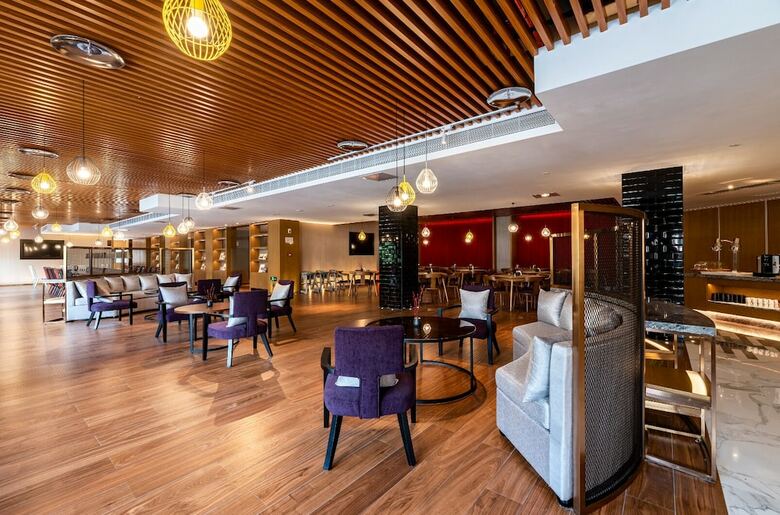 Xence Hotel