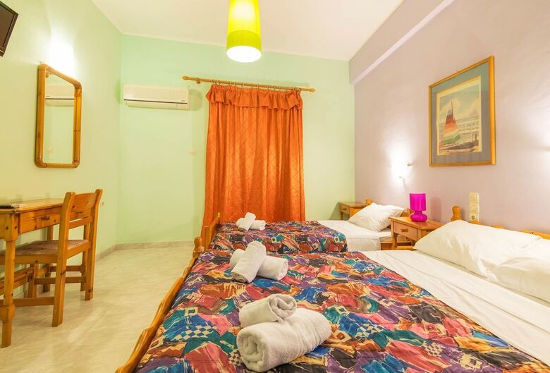 Ni-mar Studios & Apartments
