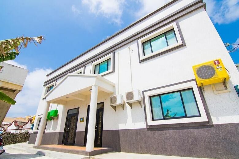 Hotel Easy To Play Homestay
