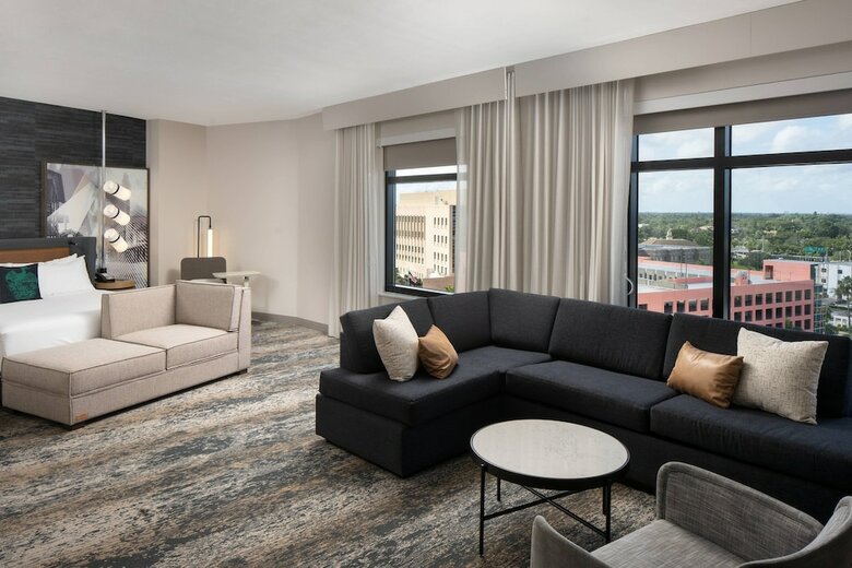 Luminary Hotel & Co., Autograph Collection
