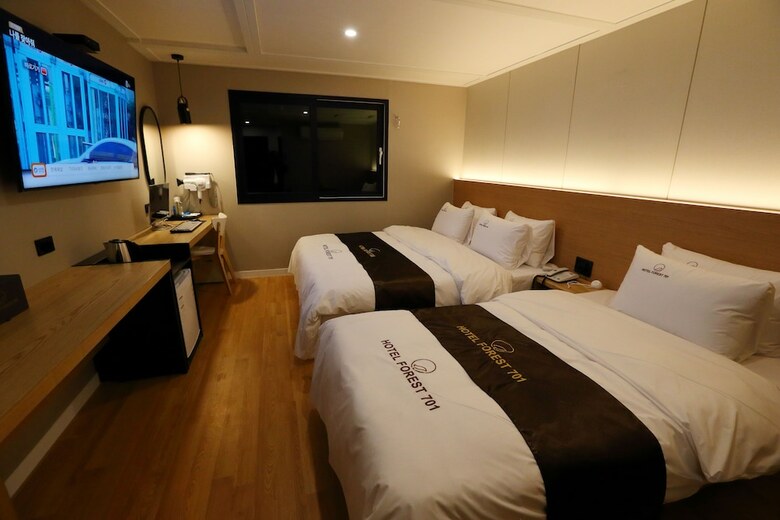 Forest 701 Hotel