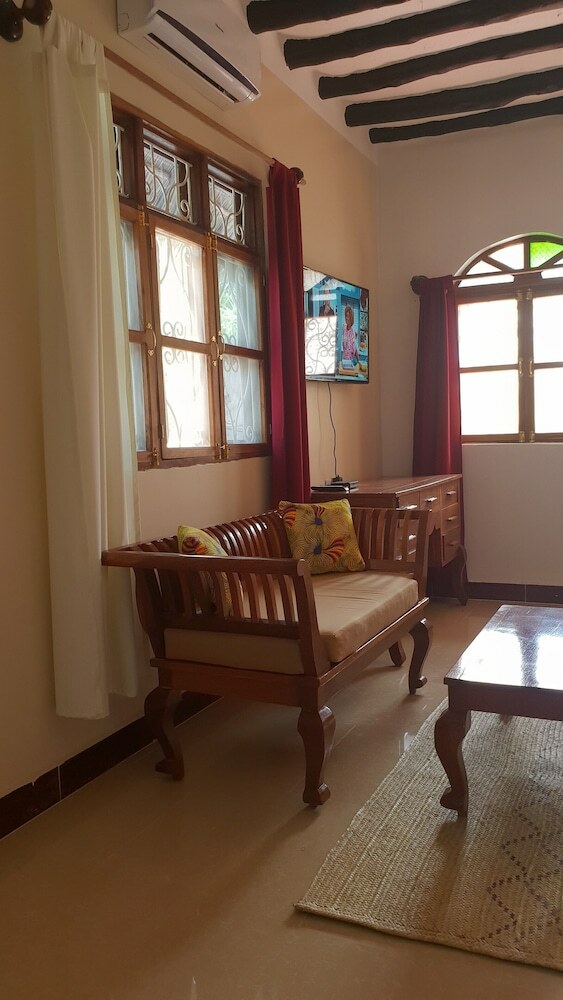 Zanpalm Boutique Hotel