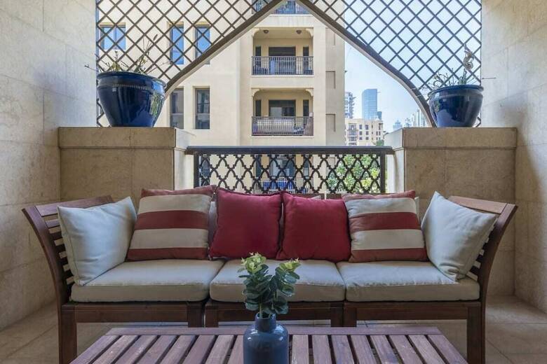Serene Apartment In Dubai Old Town