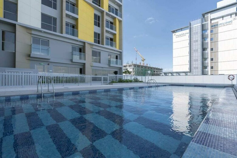 Stunning 2br Apartment @ Priv� Living, Arjan
