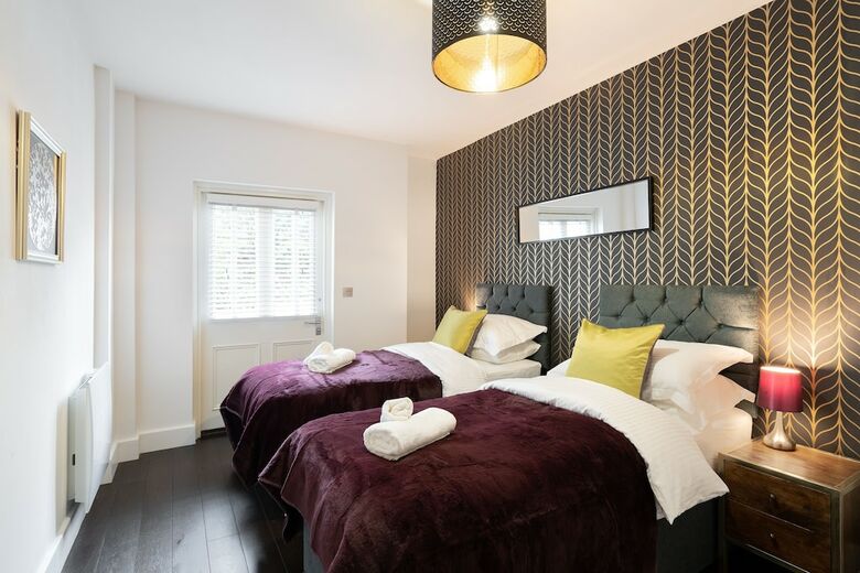 Hotel Stylish Executive Apartment In Reading