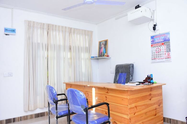 Hostal Trinco Star Hotel