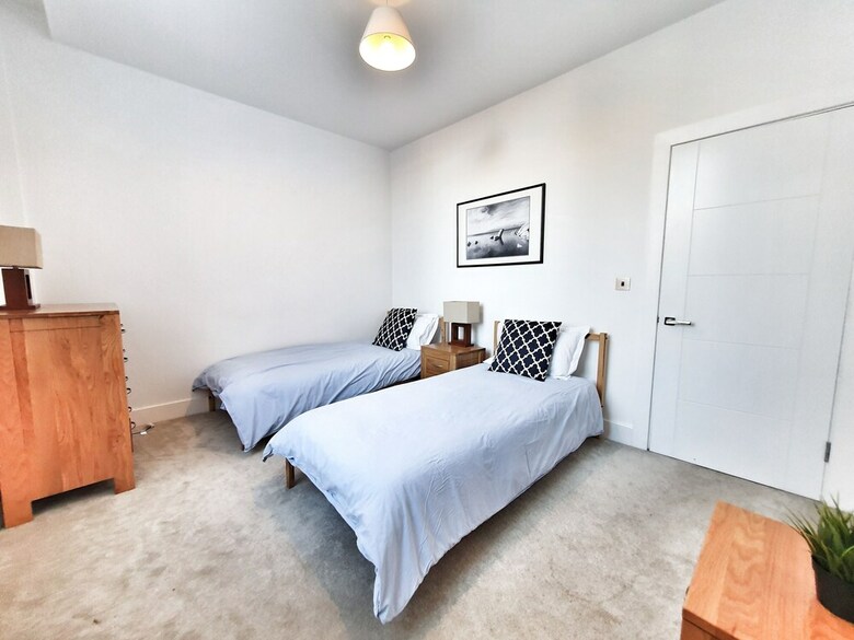 Modern Executive Apartment In Reading