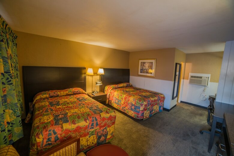 Motel Deluxe Inn