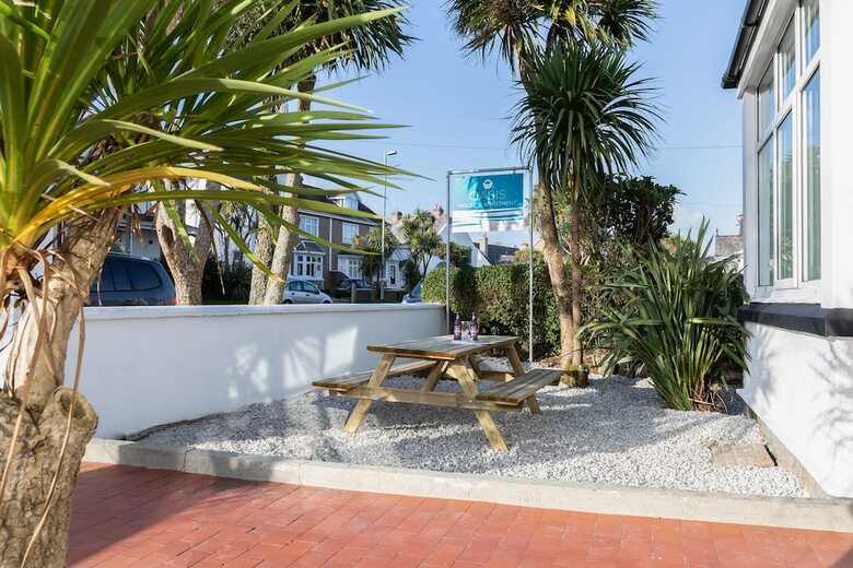 Hotel Oasis House