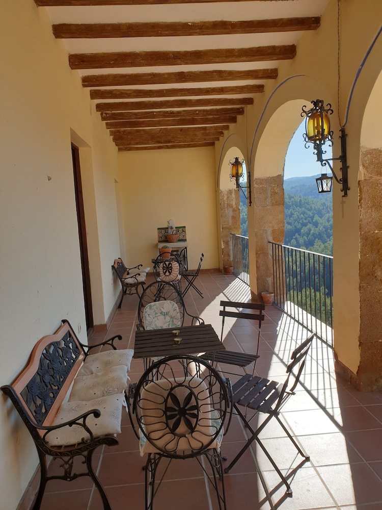Hotel Rectoria Sant Petrus de Madrona