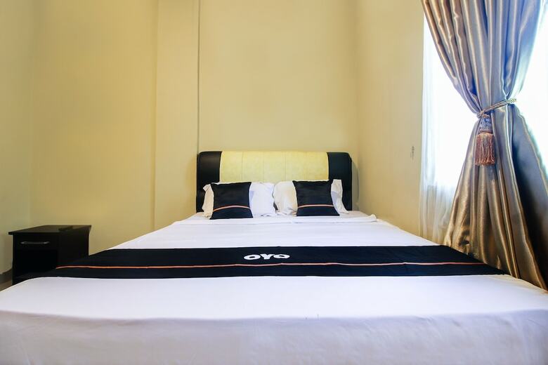 Hostal Oyo 2659 B'rasco Homestay