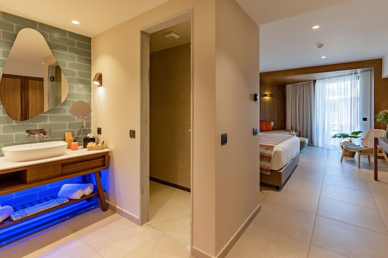 Hotel Minos Ambassador - Adults Only