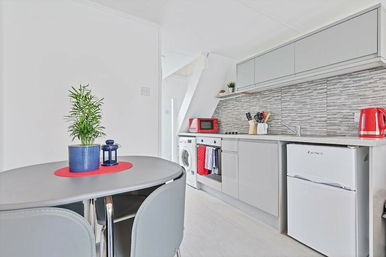 Apartamentos On The Water - Waterside Studio