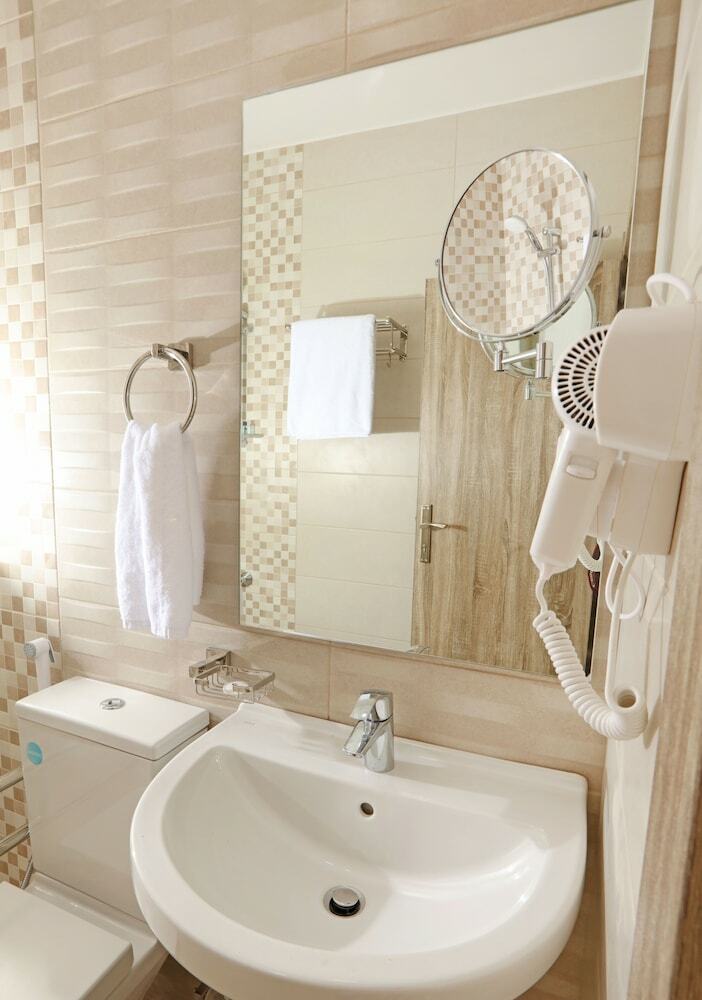 La Riva Hotel