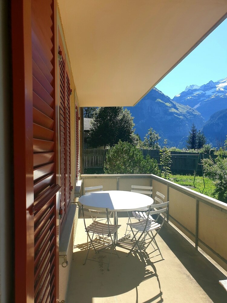 Hotel Eiger View Bed & Kitchen