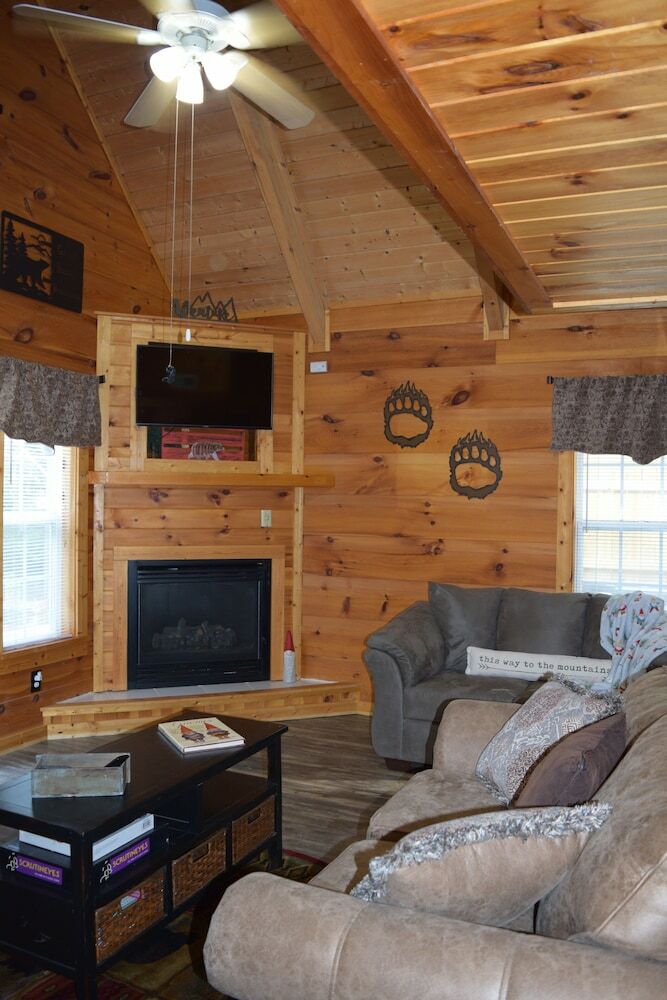 Cabana Bearly Gnomey