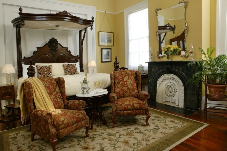 Ashton's Bed And Breakfast