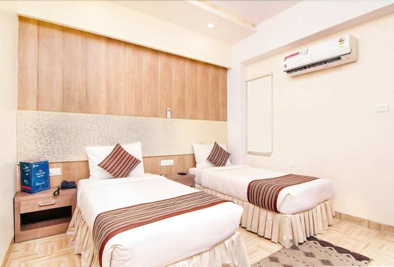 Hotel Ratana International