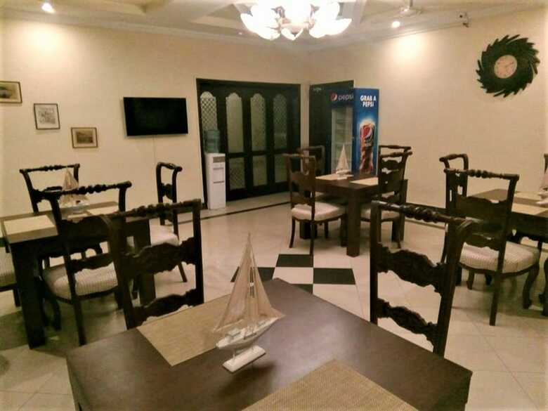Hotel Capri Residency
